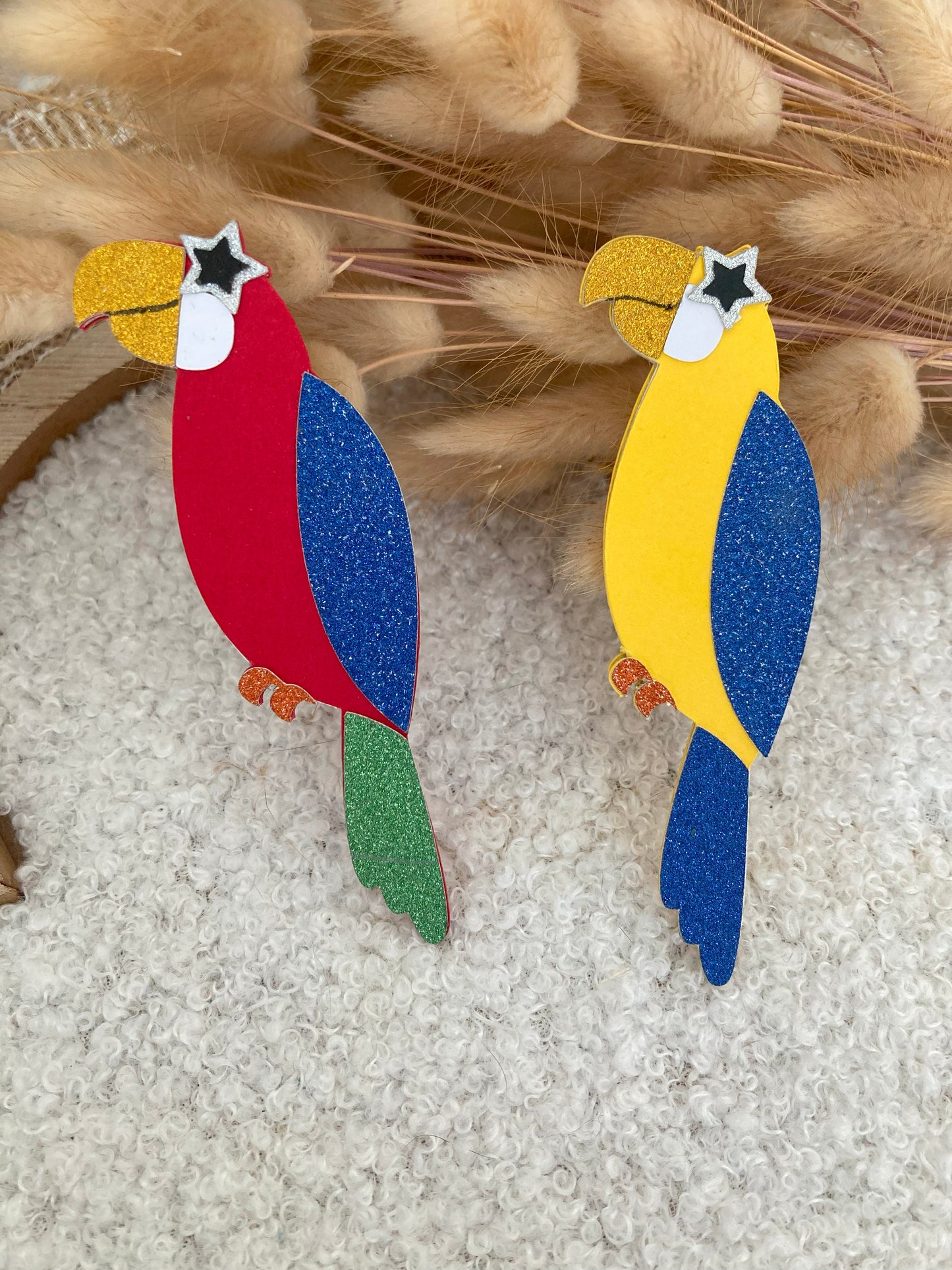 Broche Perroquet Personnalisée – Bijou Coloré