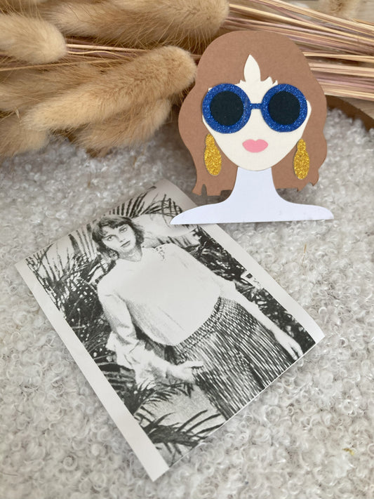 Broche personnalisée Femme d’après photo – Fait main